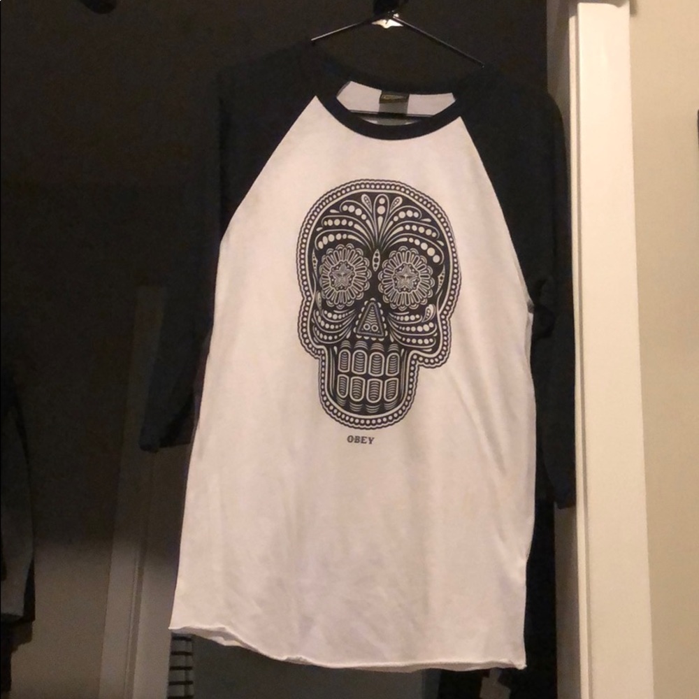 Quarter sleeve T-shirt
